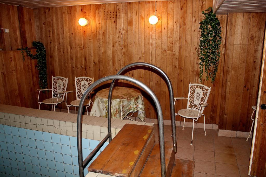Hotell Paeaesuke Jõhvi Zewnętrze zdjęcie